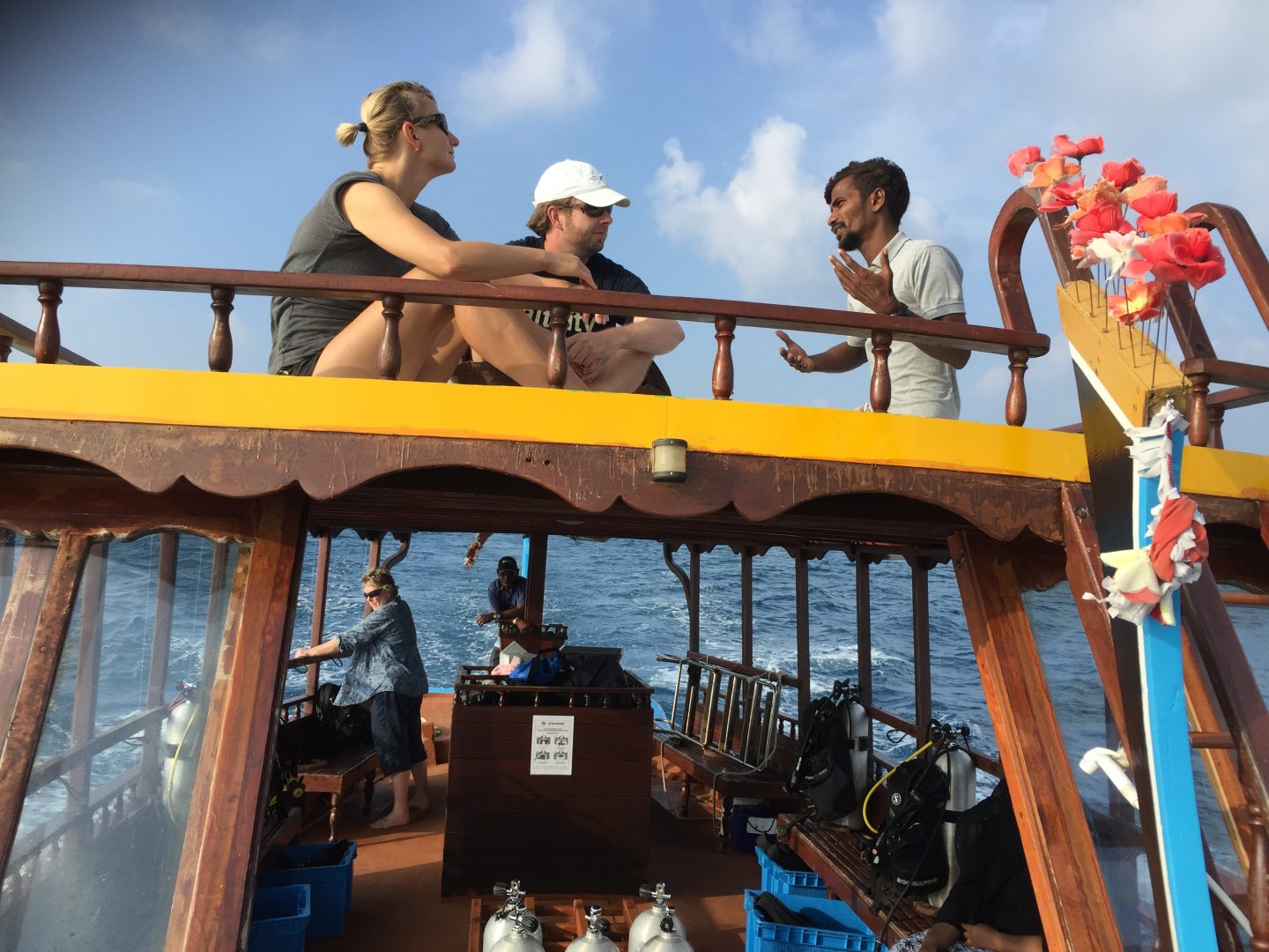 Guests-recieving-safety-briefing-before-snorkelling-session