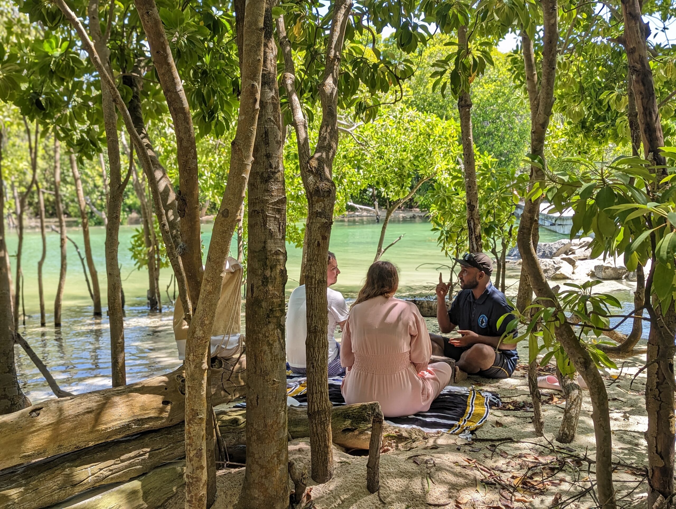 Secret-Paradise-Tour-Guide-With-Guests-Near-Mangrove-in-Hura