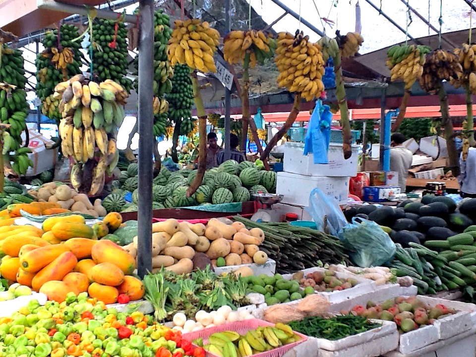 A-local-fruit-market-in-Maldives